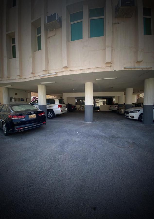ダンマーム Inwan Residential Unitsアパートホテル エクステリア 写真