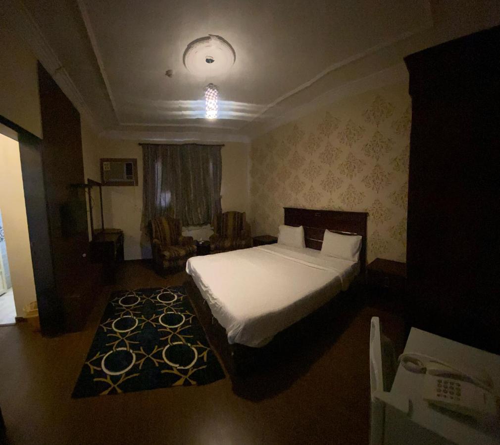ダンマーム Inwan Residential Unitsアパートホテル エクステリア 写真